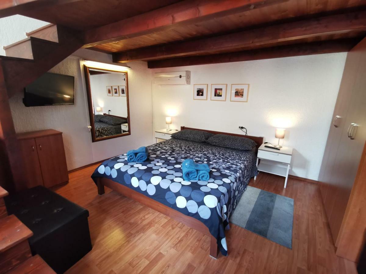 Studio Apartman Galerija Buzet Exteriör bild