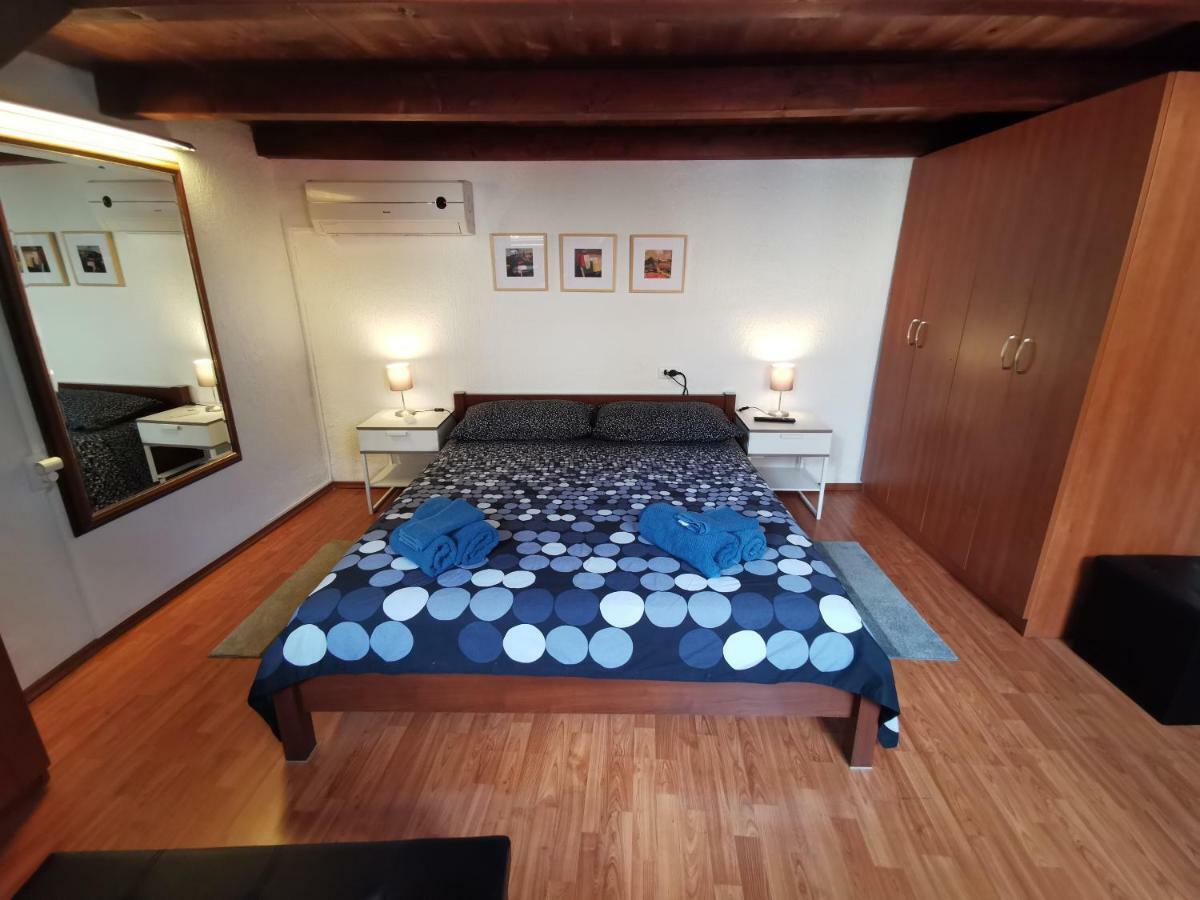 Studio Apartman Galerija Buzet Exteriör bild