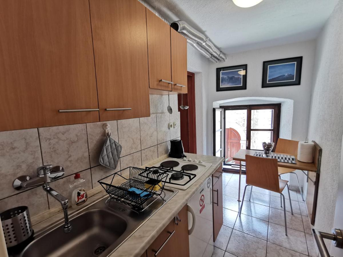 Studio Apartman Galerija Buzet Exteriör bild